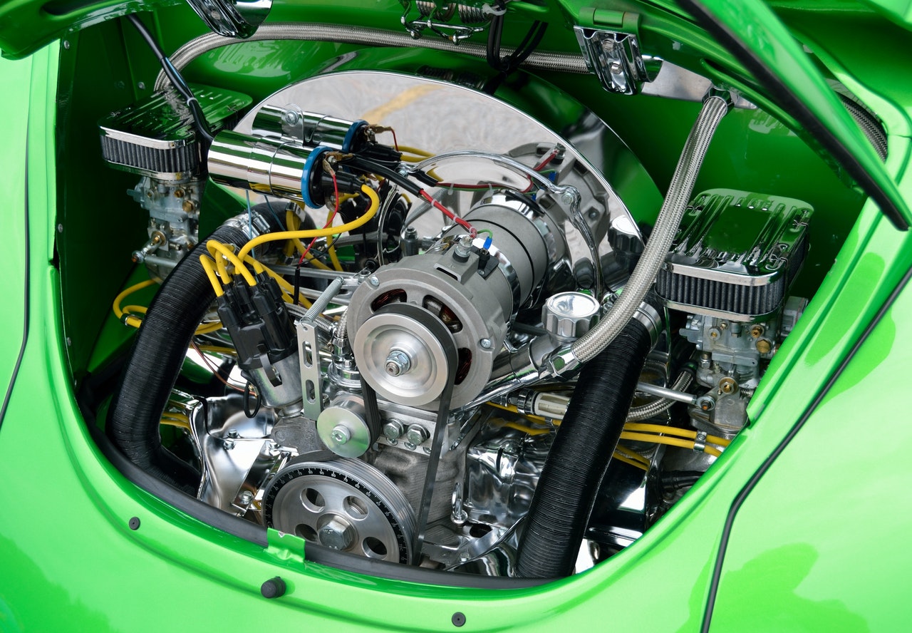 An engine from a green VW beetle.